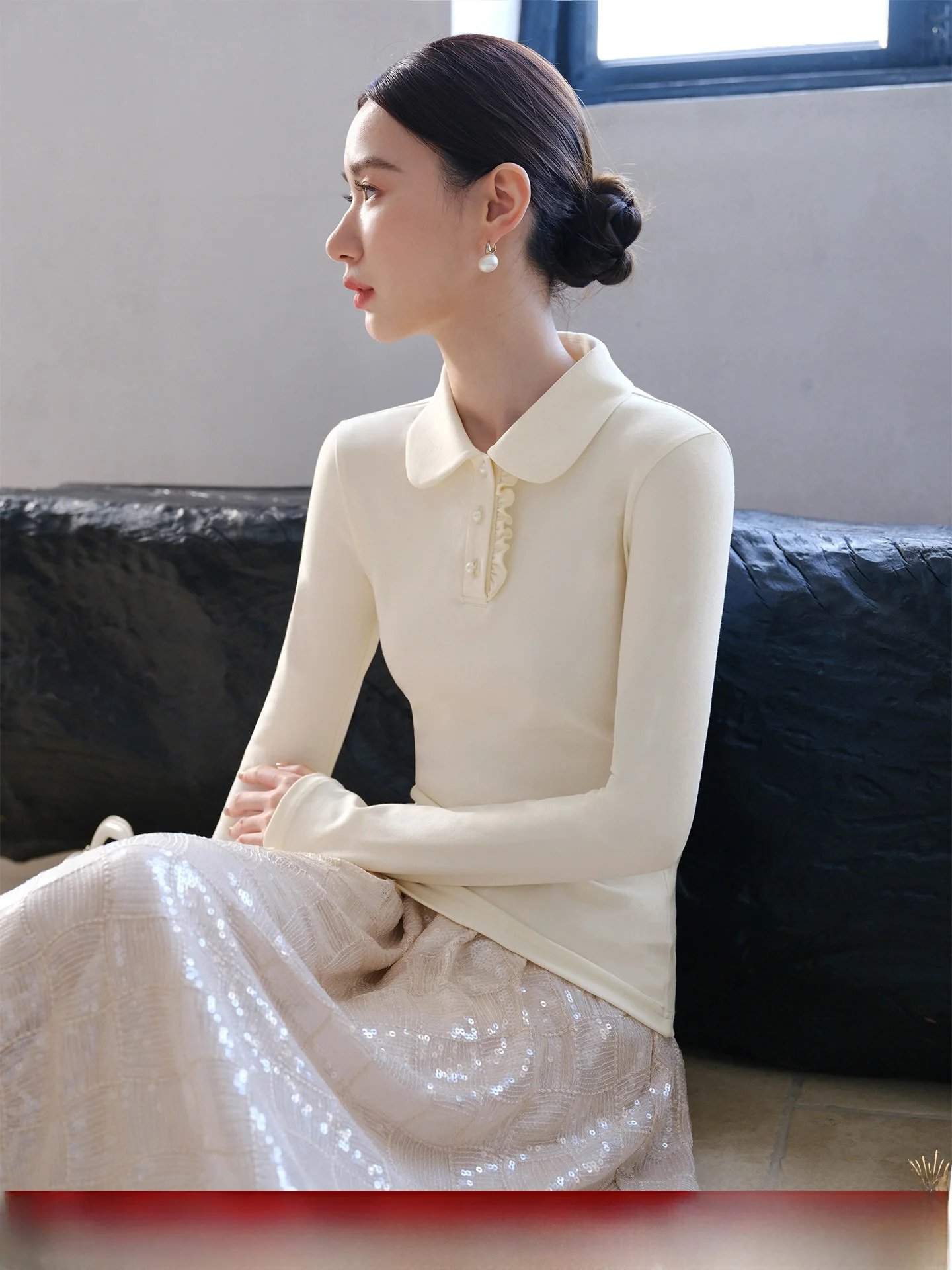 Женская футболка XXNING с длинным рукавом, круглым вырезом, отложным воротником, облегающая, для ношения под одеждой, в корейском стиле, для повседневной носки
Женская футболка XXNING с длинным рукавом, круглым вырезом, отложным воротником, облегающая, для ношения под одеждой, в корейском стиле, для повседневной носки