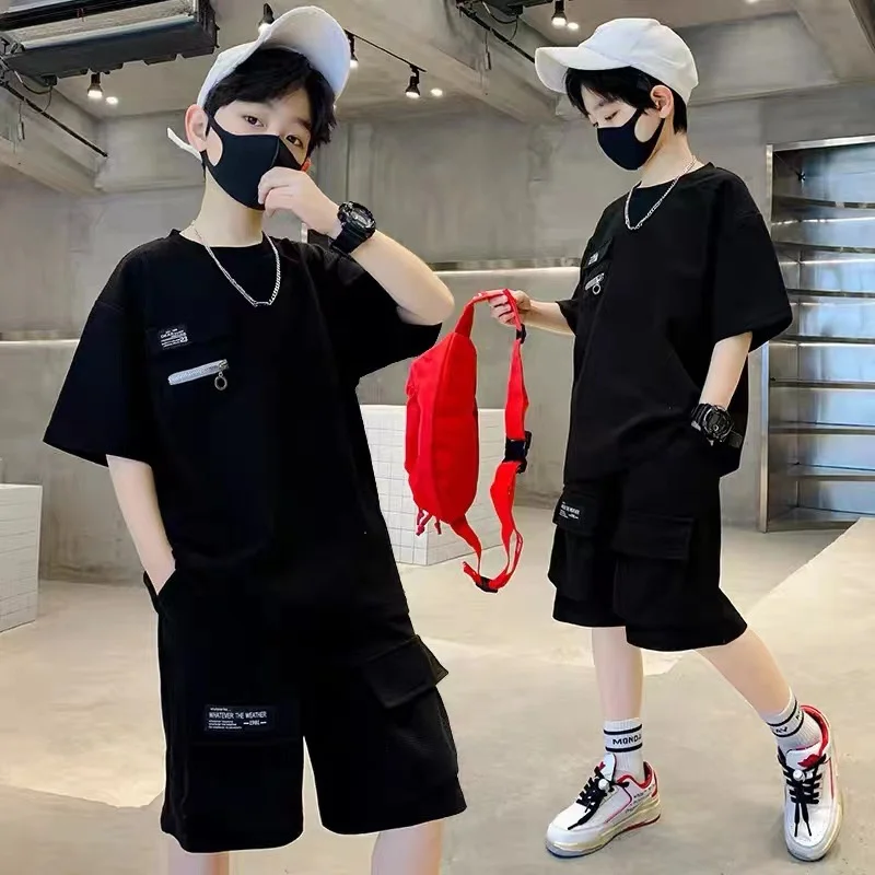 2025 New Boy Sports Sets Children Summer T-shirts Suits Teenager Short Sleeves Top+Shorts 2Pcs Outfits Kids Casual Loose Clothes
2025 New Boy Sports Sets Children Summer T-shirts Suits Teenager Short Sleeves Top+Shorts 2Pcs Outfits Kids Casual Loose Clothes