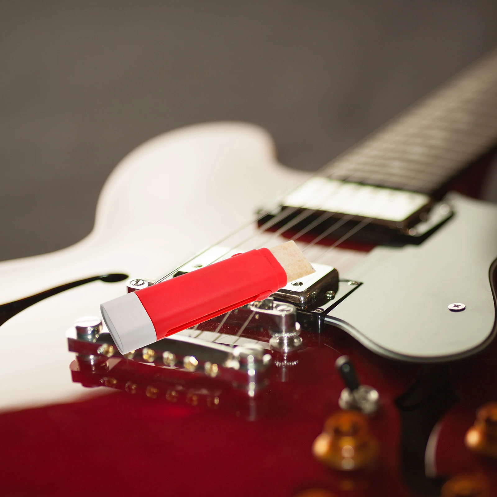 Guitar String Cleaner Portable Scrubber For Electric Bass Folk Guitar Maintenance Cleaning Tool String Instrument Care Accessory
Guitar String Cleaner Portable Scrubber For Electric Bass Folk Guitar Maintenance Cleaning Tool String Instrument Care Accessory