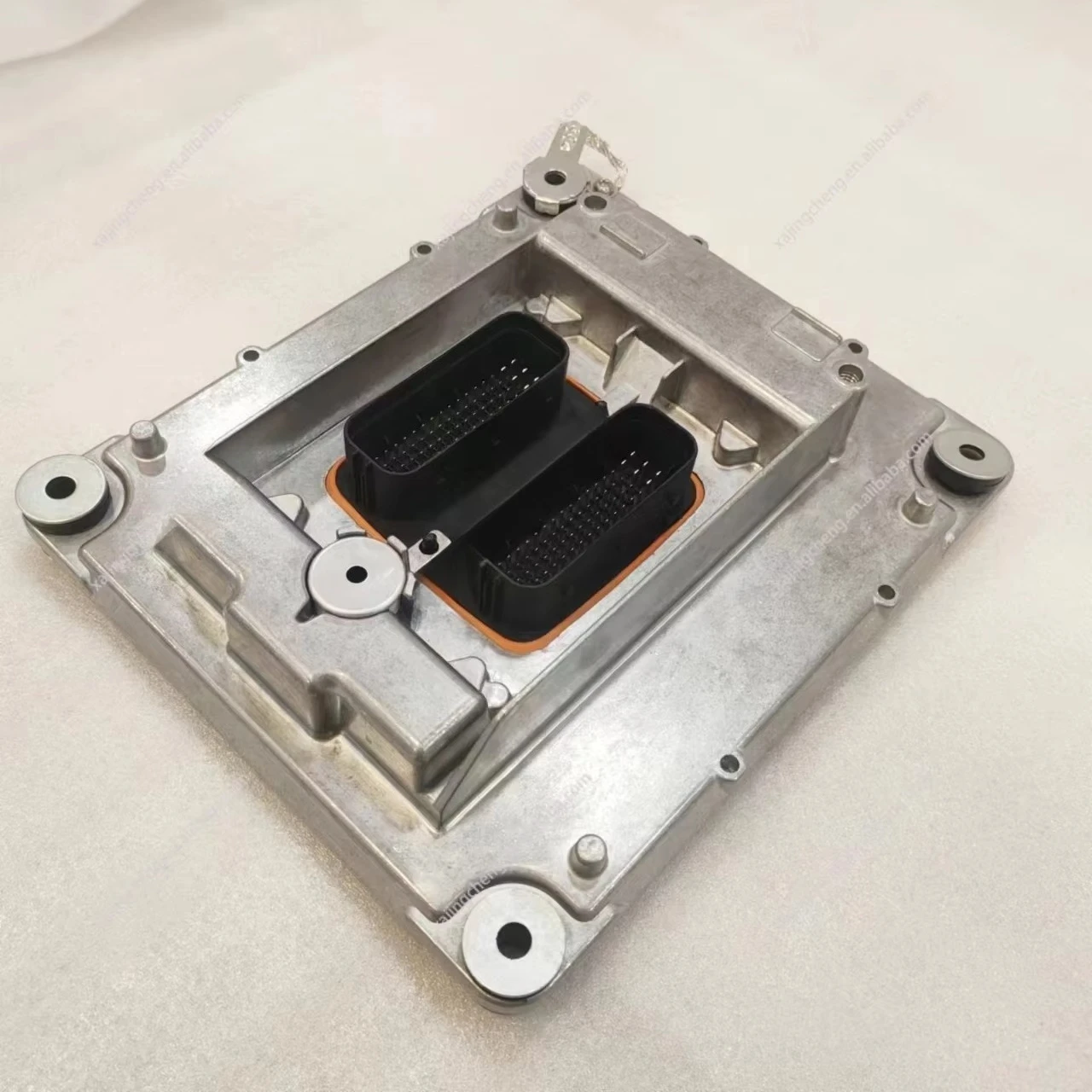 New Condition ECU ECM Electronic Control Module Unit 20977019 21300122 for VOL/VO FH4 FM13 FH16 D11 D12 D13
New Condition ECU ECM Electronic Control Module Unit 20977019 21300122 for VOL/VO FH4 FM13 FH16 D11 D12 D13