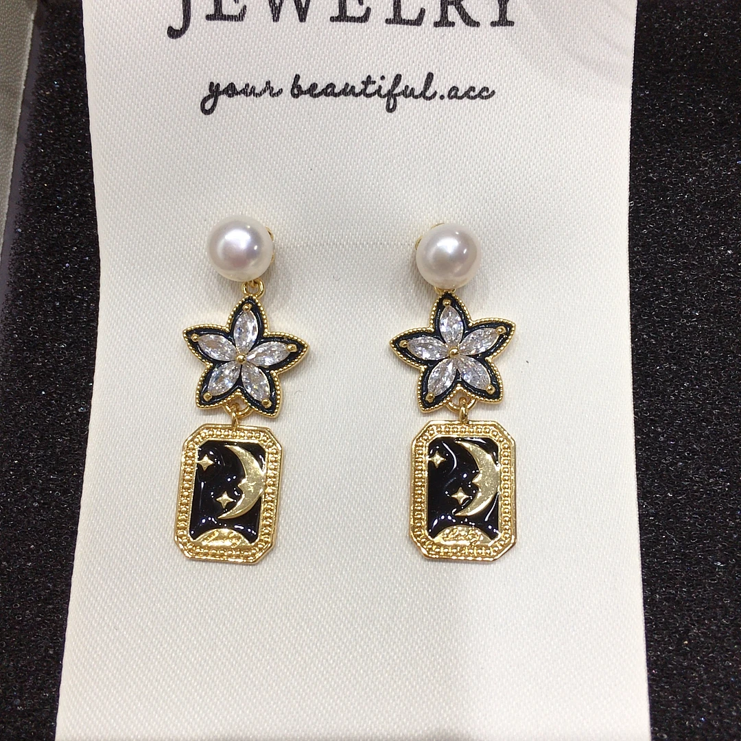 ZHBORUINI 2025 новые серьги с пресноводным жемчугом 7-7,5 мм изысканные ювелирные изделия с цирконом модные звезды луна циркон цветок ретро дизайн
ZHBORUINI 2025 новые серьги с пресноводным жемчугом 7-7,5 мм изысканные ювелирные изделия с цирконом модные звезды луна циркон цветок ретро дизайн