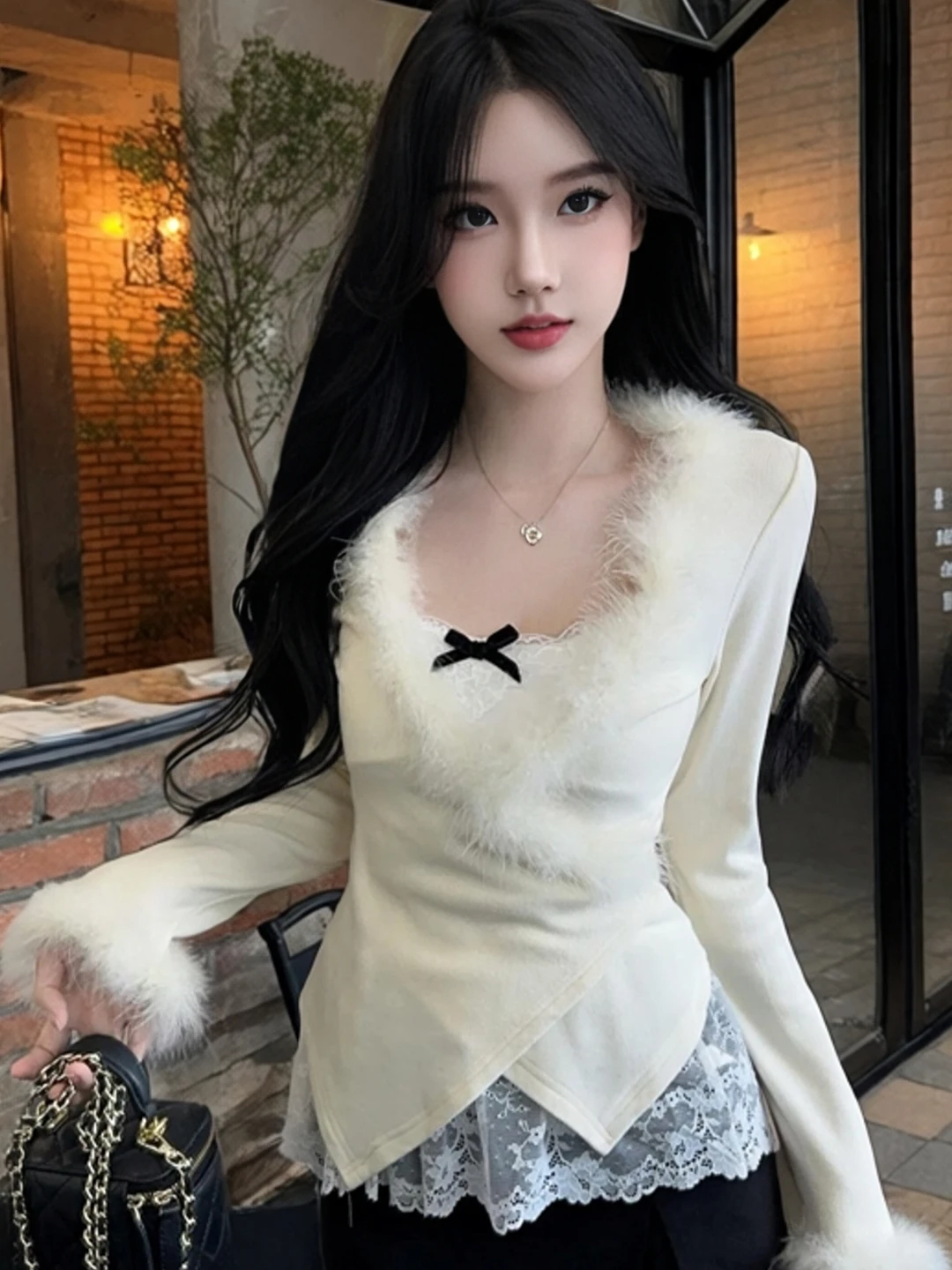 Korean Style Long Sleeve Deep V Neck Furry Base Shirt Lace Trim Camisole Winter Inner Wear Sexy Pure Desire Knot
Korean Style Long Sleeve Deep V Neck Furry Base Shirt Lace Trim Camisole Winter Inner Wear Sexy Pure Desire Knot