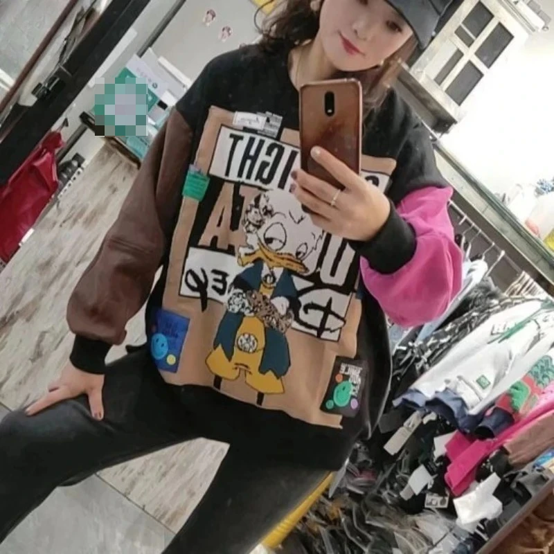 Graffiti Print Color-Block Hoodie Oversized Cool Letter Casual Top Cartoon Street Style Pullover Sweatshirt for Women
Graffiti Print Color-Block Hoodie Oversized Cool Letter Casual Top Cartoon Street Style Pullover Sweatshirt for Women
