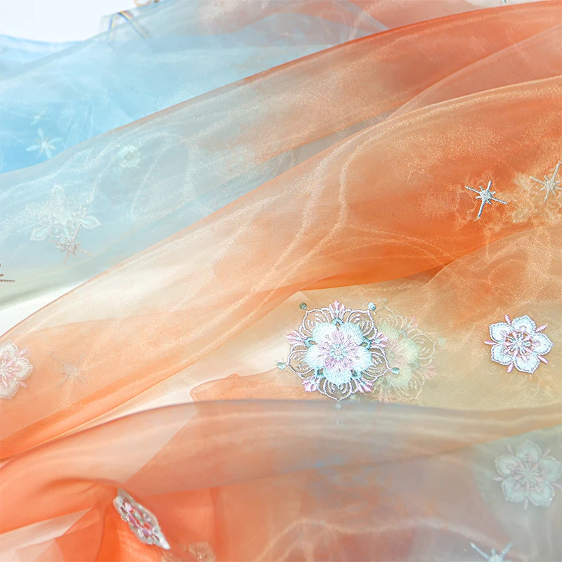 Chinese Style Snowflake Embroidery Fabric Gradient Chiffon Designer Fabric DIY Sewing Cheongsam Hanfu Dress Shirts Costume
Chinese Style Snowflake Embroidery Fabric Gradient Chiffon Designer Fabric DIY Sewing Cheongsam Hanfu Dress Shirts Costume