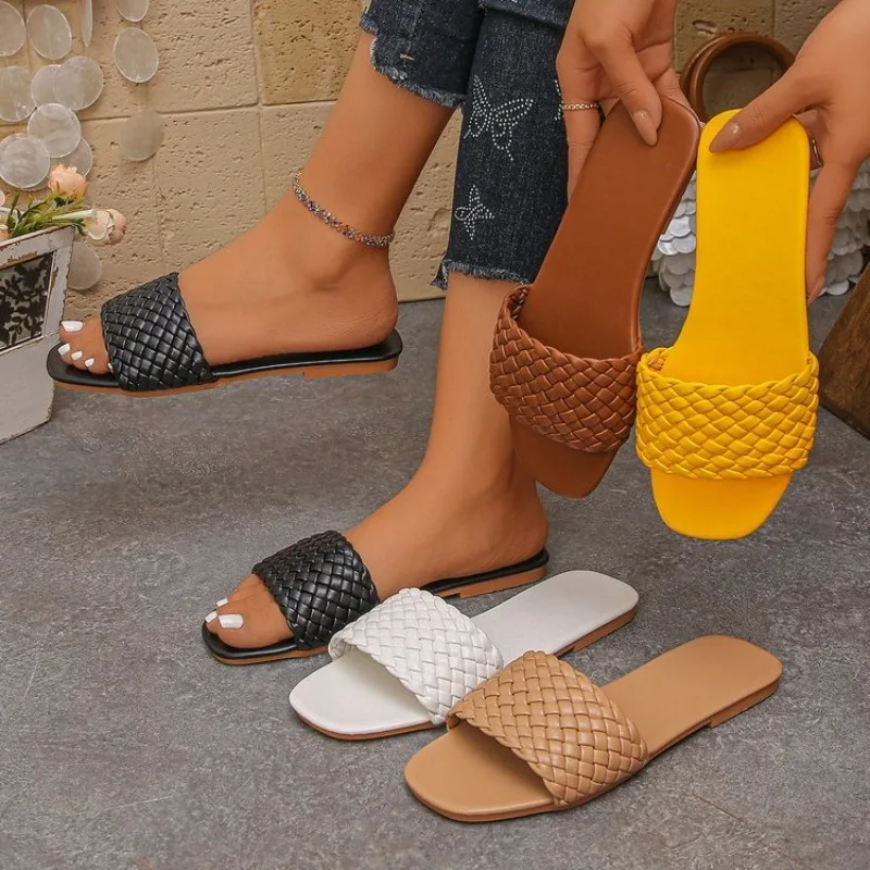 Woven Strap Decor Low Heels Slippers 2025 Plus Size Summer Solid Casual Beach Slippers Comfort Light Square Heeled Shoes Women
Woven Strap Decor Low Heels Slippers 2025 Plus Size Summer Solid Casual Beach Slippers Comfort Light Square Heeled Shoes Women