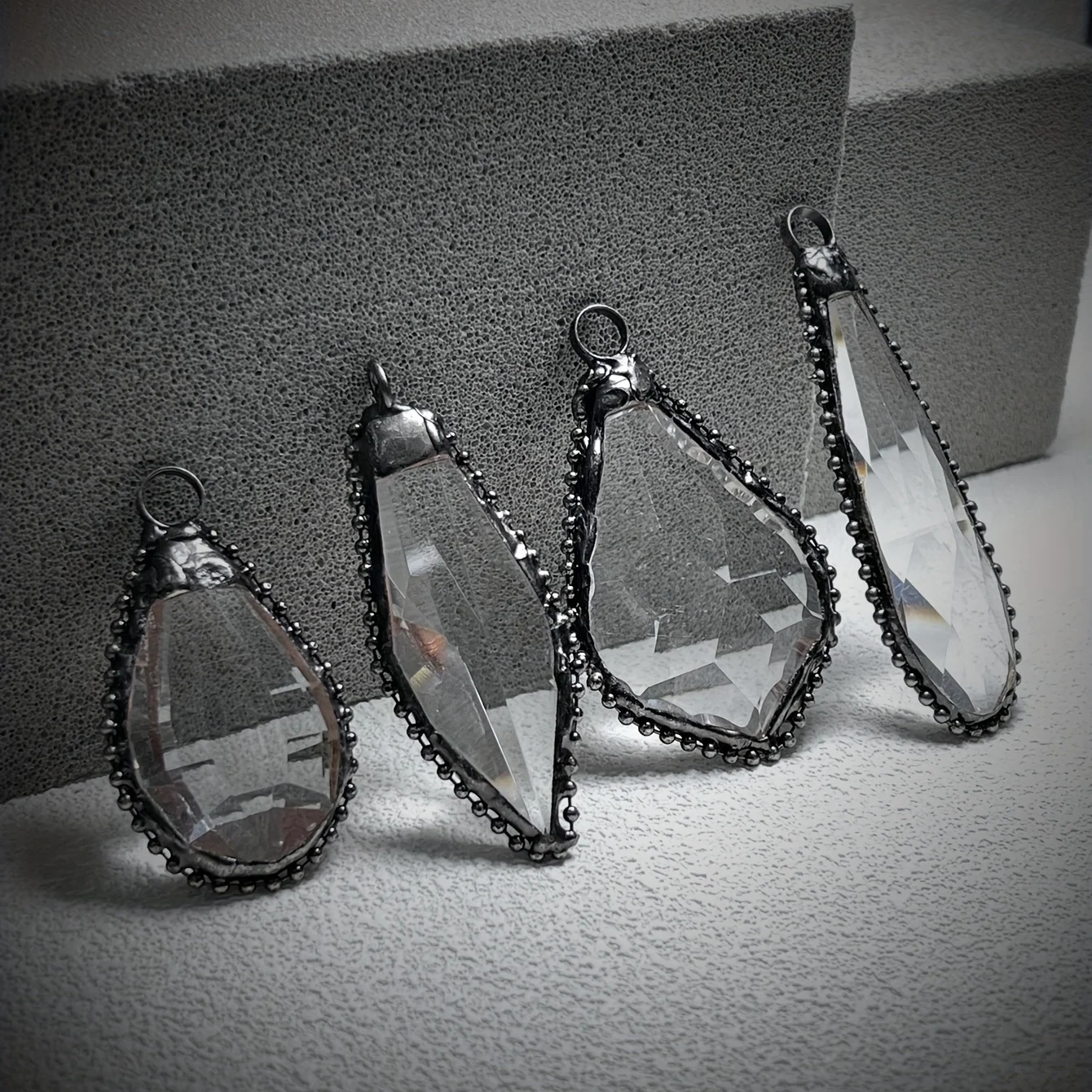 YEEVAA Vintage Style Acrylic Crystal Shape Pendant For DIY Jewelry Making Accessories Halloween Decoration
YEEVAA Vintage Style Acrylic Crystal Shape Pendant For DIY Jewelry Making Accessories Halloween Decoration