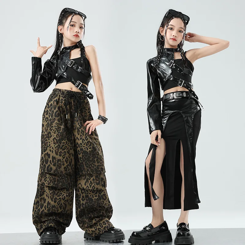 New Girls' Jazz Dance Leather Overalls, Leopard Print Work Pants, Children's Jazz Dance Sets, Stage Performance Costumes
New Girls' Jazz Dance Leather Overalls, Leopard Print Work Pants, Children's Jazz Dance Sets, Stage Performance Costumes