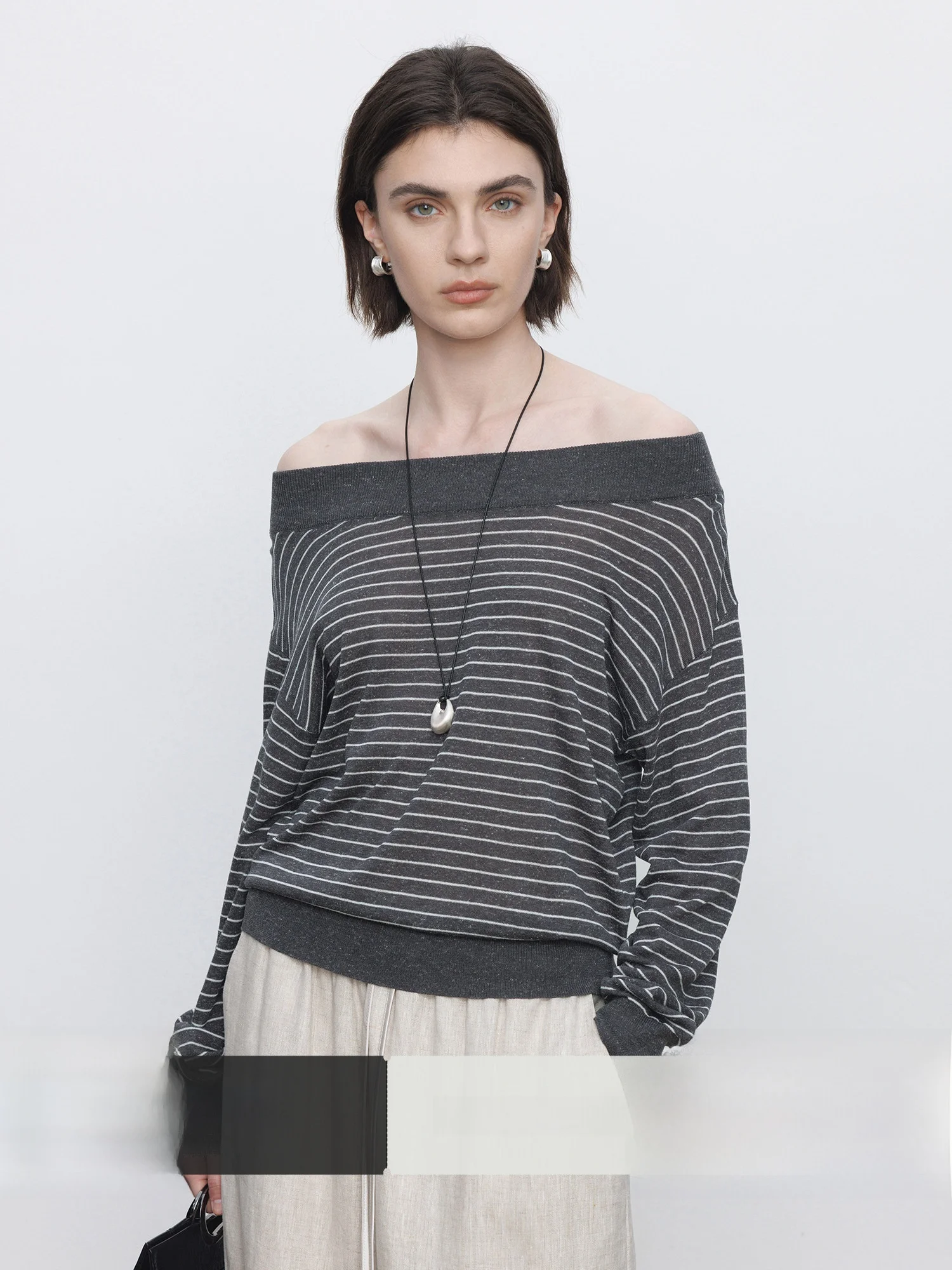 Design Sensation Women's Long Sleeve T-shirt Shoulder Baring One-Shoulder Casual Loose Fit Spring 2026 Striped Pattern
Design Sensation Women's Long Sleeve T-shirt Shoulder Baring One-Shoulder Casual Loose Fit Spring 2026 Striped Pattern