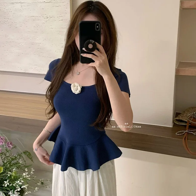 Women 's Fashion Floral Ruffles Short Sleeve Tops Summer Temperament Slim Solid O-neck Elegant Knitwear
Women 's Fashion Floral Ruffles Short Sleeve Tops Summer Temperament Slim Solid O-neck Elegant Knitwear