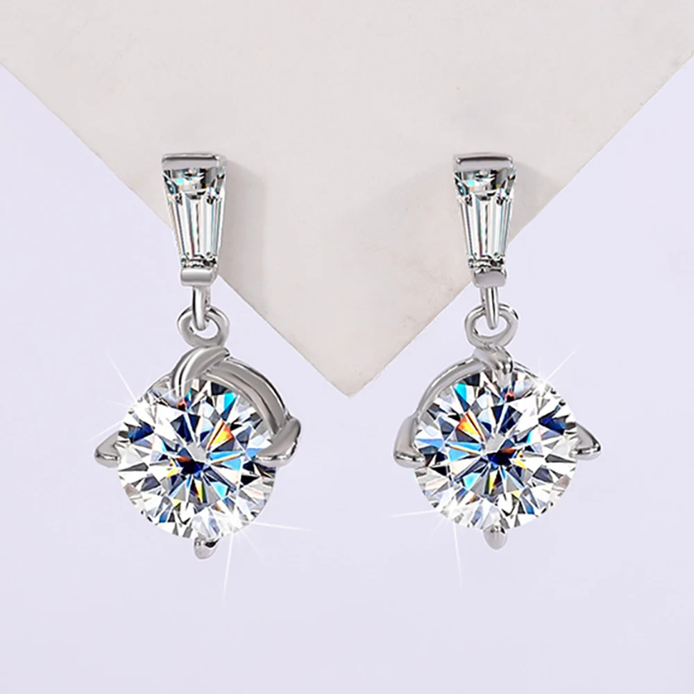 Серьги Serenity с муассанитом 2 карата D для женщин, подарок на годовщину, из стерлингового серебра S925, сверкающие, с имитацией бриллиантов, позолоченные 18-каратным золотом
Серьги Serenity с муассанитом 2 карата D для женщин, подарок на годовщину, из стерлингового серебра S925, сверкающие, с имитацией бриллиантов, позолоченные 18-каратным золотом