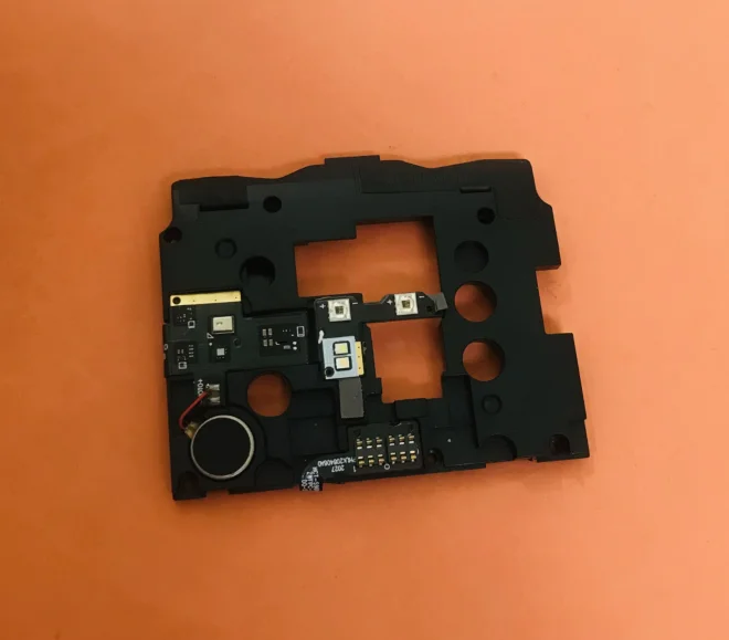 Плата датчика освещенности для OUKITEL WP7 Helio P90 MT6779 Octa Core 6,53 дюйма FHD
Плата датчика освещенности для OUKITEL WP7 Helio P90 MT6779 Octa Core 6,53 дюйма FHD