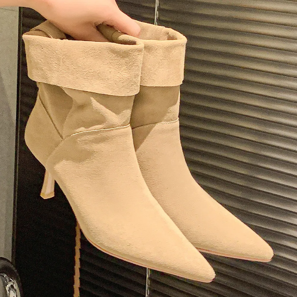 Women's natural suede leather thin high heel pointed toe slip-on autumn ankle boots folded elegant ladies dress short boots sale
Women's natural suede leather thin high heel pointed toe slip-on autumn ankle boots folded elegant ladies dress short boots sale