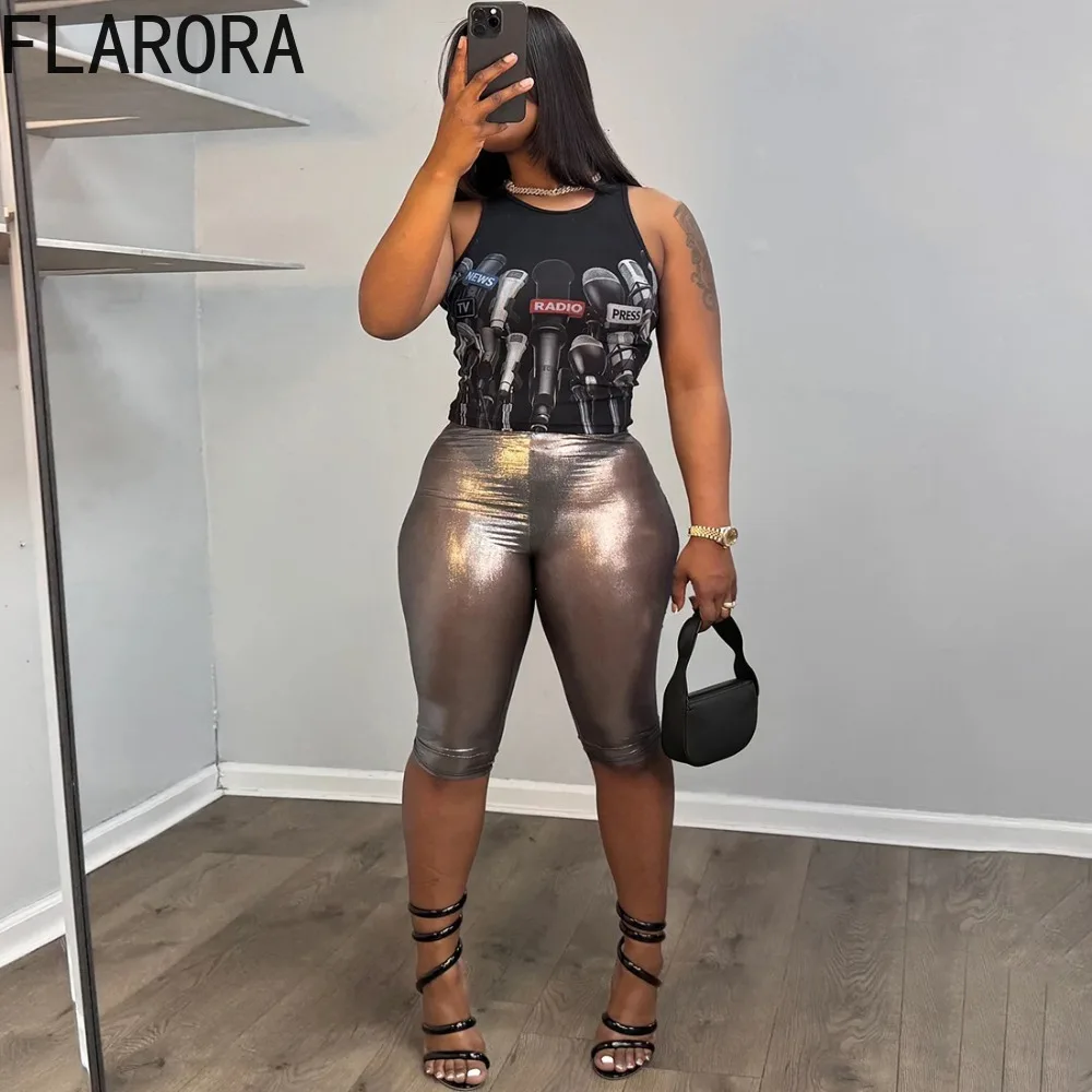 FLARORA Fashion Print 2 Piece Sets Woman Hip Hop O-Neck Sleeveless Crop Tops And Design Skinny Peach Hip Shorts Sexy Street Suit
FLARORA Fashion Print 2 Piece Sets Woman Hip Hop O-Neck Sleeveless Crop Tops And Design Skinny Peach Hip Shorts Sexy Street Suit