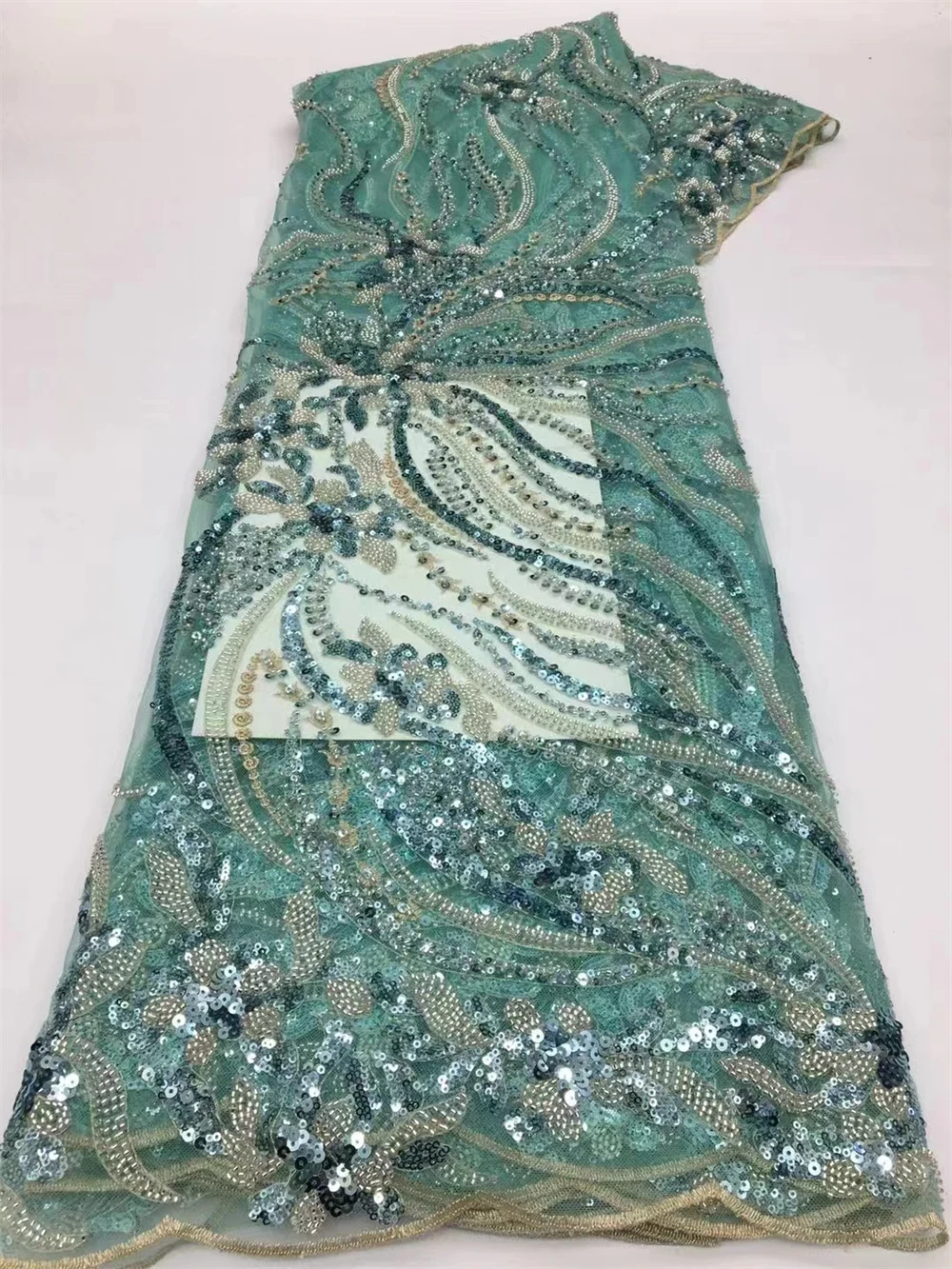 French Tulle Lace Fabric 5 Yards Nigerian Lace Embroidery African Lace Fabric High End Mesh Material Luxury Sequins For Party
French Tulle Lace Fabric 5 Yards Nigerian Lace Embroidery African Lace Fabric High End Mesh Material Luxury Sequins For Party