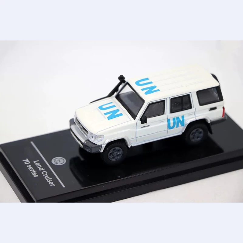 PARA 1:64 Scale 2014 Land Cruiser LC76 Alloy Car Model Ornament Souvenir Display Collection Hobby Gift
PARA 1:64 Scale 2014 Land Cruiser LC76 Alloy Car Model Ornament Souvenir Display Collection Hobby Gift