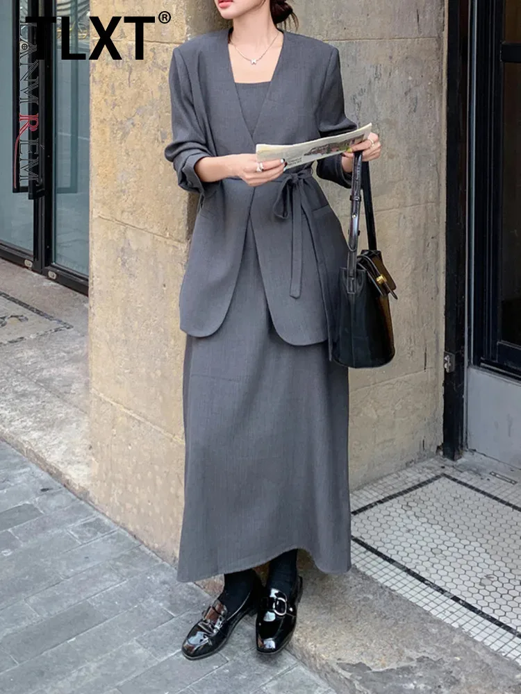 TLXT однотонные комплекты из двух предметов для женщин, пальто с v-образным вырезом и длинными рукавами, длинное платье трапециевидной формы, новинка 2025, летняя одежда XK1414
TLXT однотонные комплекты из двух предметов для женщин, пальто с v-образным вырезом и длинными рукавами, длинное платье трапециевидной формы, новинка 2025, летняя одежда XK1414