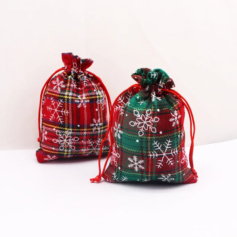 50pcs/Lot New Christmas Cotton and Hemp Printed Grid Gift Bag Snowflake Pulling Rope Bag Christmas Eve Candy Gift Storage Bag
50pcs/Lot New Christmas Cotton and Hemp Printed Grid Gift Bag Snowflake Pulling Rope Bag Christmas Eve Candy Gift Storage Bag