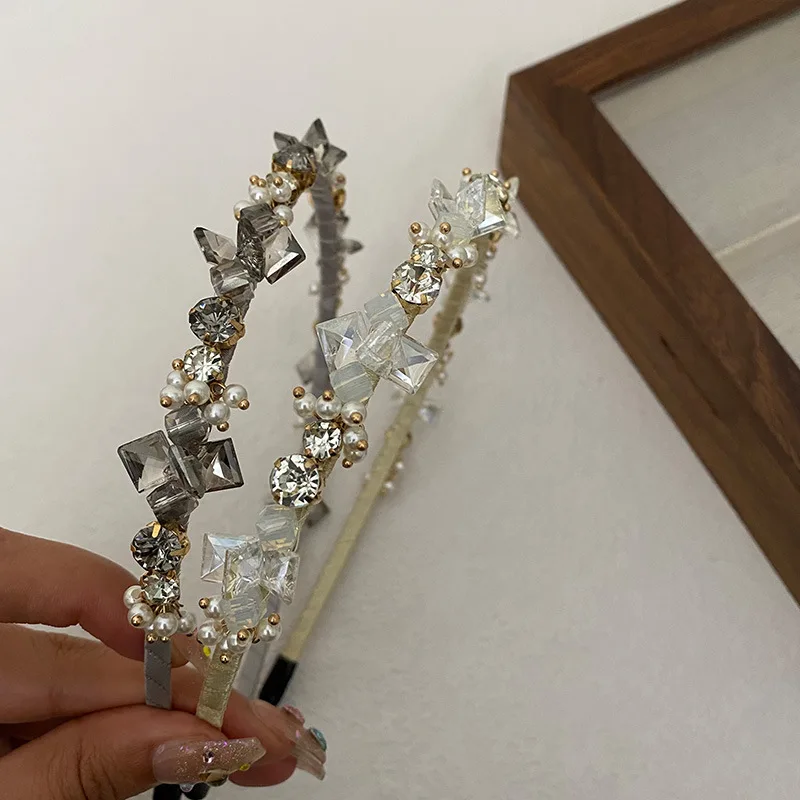 Korean Crystal Headband for Women Premium Ethereal Forest Style Daily Styling Soft Lightweight Versatile Comfortable
Korean Crystal Headband for Women Premium Ethereal Forest Style Daily Styling Soft Lightweight Versatile Comfortable