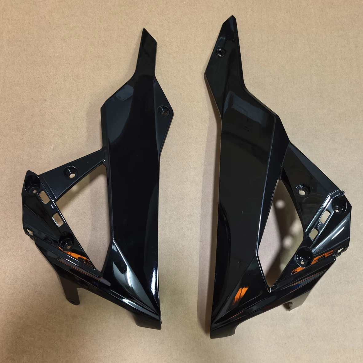 Left Right Sides Lower Cowl Under Panels Fairing For Kawasaki Z250 Z300 Z 250 300 2013 2014 2015 2016 2017 2018
Left Right Sides Lower Cowl Under Panels Fairing For Kawasaki Z250 Z300 Z 250 300 2013 2014 2015 2016 2017 2018