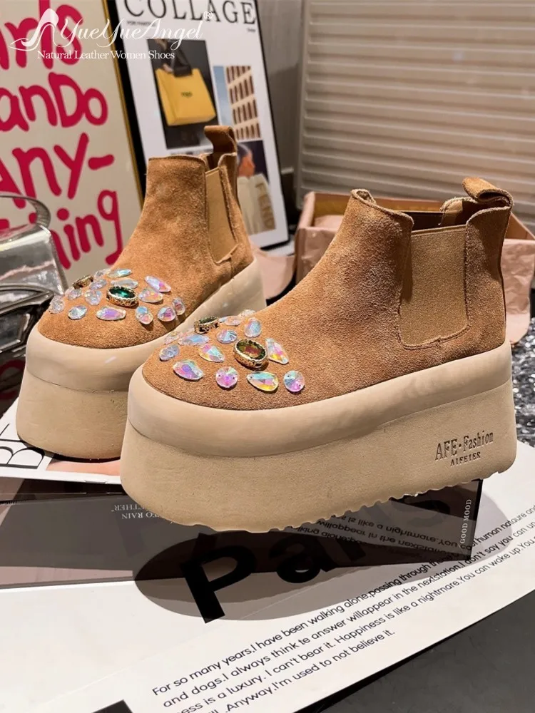 Fashion Women Colored Rhinestone Cow Suede Leather Platform Height Increase Handmade Cowhide Round Toe Retro Ankle Chelsea Boots
Fashion Women Colored Rhinestone Cow Suede Leather Platform Height Increase Handmade Cowhide Round Toe Retro Ankle Chelsea Boots