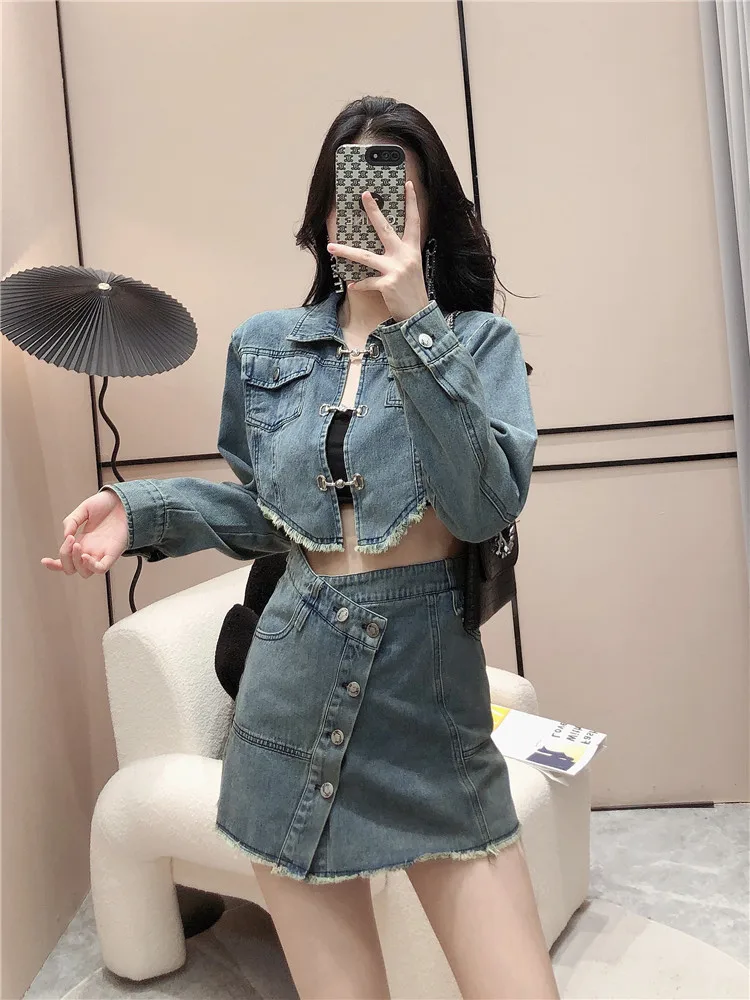 Cowboy Suit Female 2022 Spring Autumn New Short Denim Jacket + High Waist Skirt Two-piece Suit
Cowboy Suit Female 2022 Spring Autumn New Short Denim Jacket + High Waist Skirt Two-piece Suit