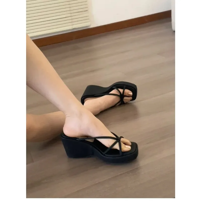 Platform Wedges Heel Clip Toe Slippers Concise Narrow Band Slide Ladies Outdoor Party Dress Vacation Sandalias New Summer Women
Platform Wedges Heel Clip Toe Slippers Concise Narrow Band Slide Ladies Outdoor Party Dress Vacation Sandalias New Summer Women