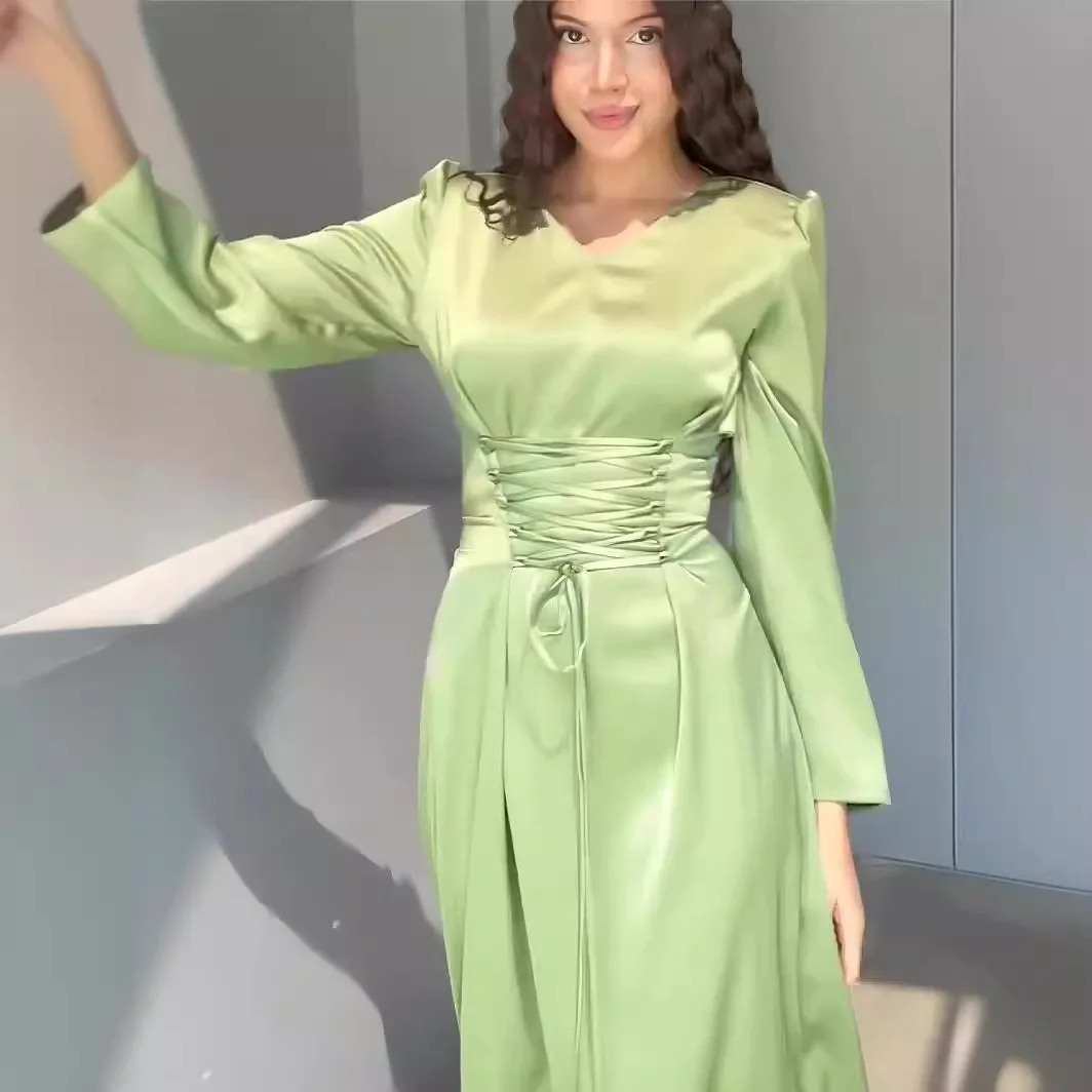 Spring and Autumn New Ladies Strap Waist Long Sleeve V-neck Slim Ladies Dress Temperament Commuter Sweet Wind College Style
Spring and Autumn New Ladies Strap Waist Long Sleeve V-neck Slim Ladies Dress Temperament Commuter Sweet Wind College Style