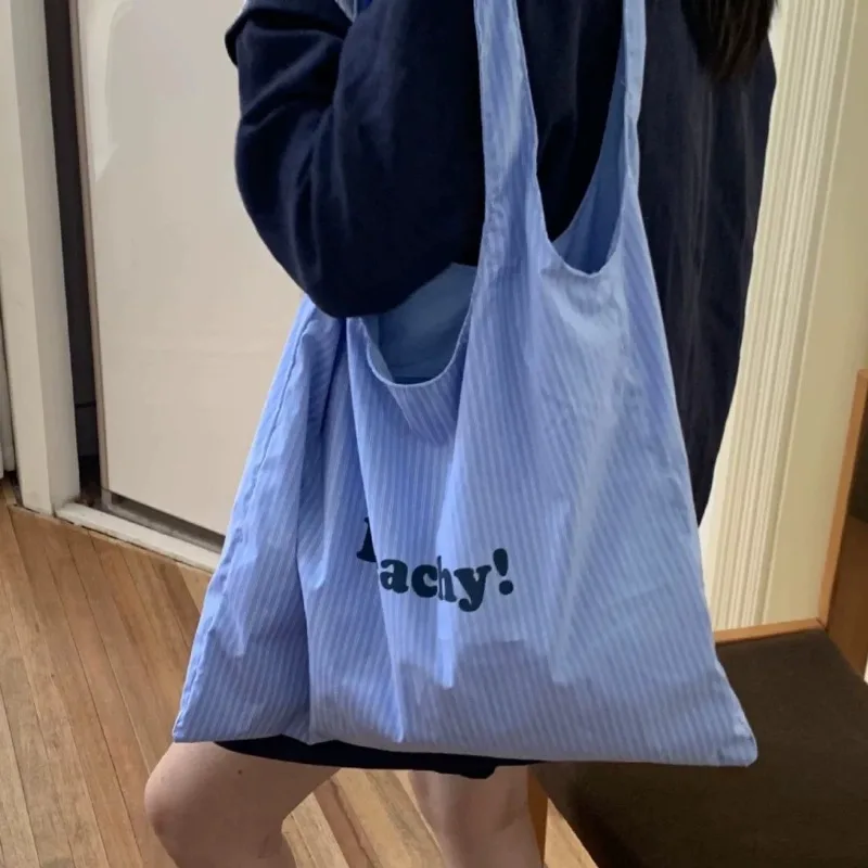 Large Capacity Nylon Tote Bags for Women Shoulder Bag Striped Simple Shopping Bags Versatile Fashionable Class Bags for Girl 가방
Large Capacity Nylon Tote Bags for Women Shoulder Bag Striped Simple Shopping Bags Versatile Fashionable Class Bags for Girl 가방