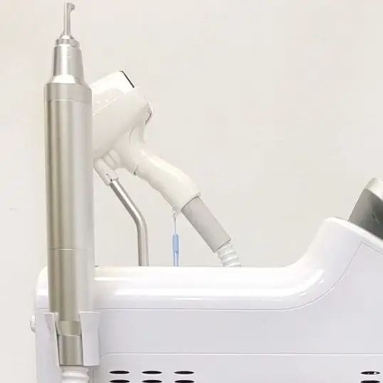 Профессиональный диодный лазер Soprano Titanium 2-в-1 для удаления волос и пикосекундный лазер Pico IPL Nd:YAG для удаления волос и татуировок
Профессиональный диодный лазер Soprano Titanium 2-в-1 для удаления волос и пикосекундный лазер Pico IPL Nd:YAG для удаления волос и татуировок