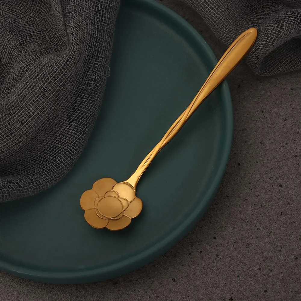 Gold Small for Sugar Ice Cream Coffee Dessert Mixing Spoon Bar tools Tableware Teaspoon Flower Spoon Set Soup Spoon Cutlery Set
Gold Small for Sugar Ice Cream Coffee Dessert Mixing Spoon Bar tools Tableware Teaspoon Flower Spoon Set Soup Spoon Cutlery Set