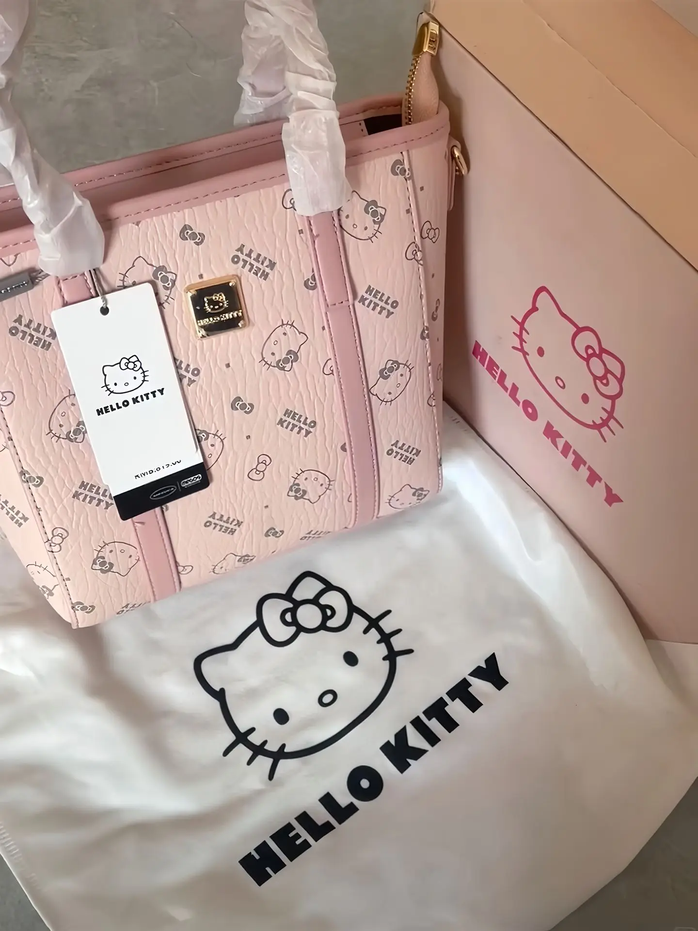 2026 HelloKitty Hello Kitty Vegetable Basket Bag Mini Printed Tote Bag Women's Niche Design Crossbody Shoulder Bag
2026 HelloKitty Hello Kitty Vegetable Basket Bag Mini Printed Tote Bag Women's Niche Design Crossbody Shoulder Bag