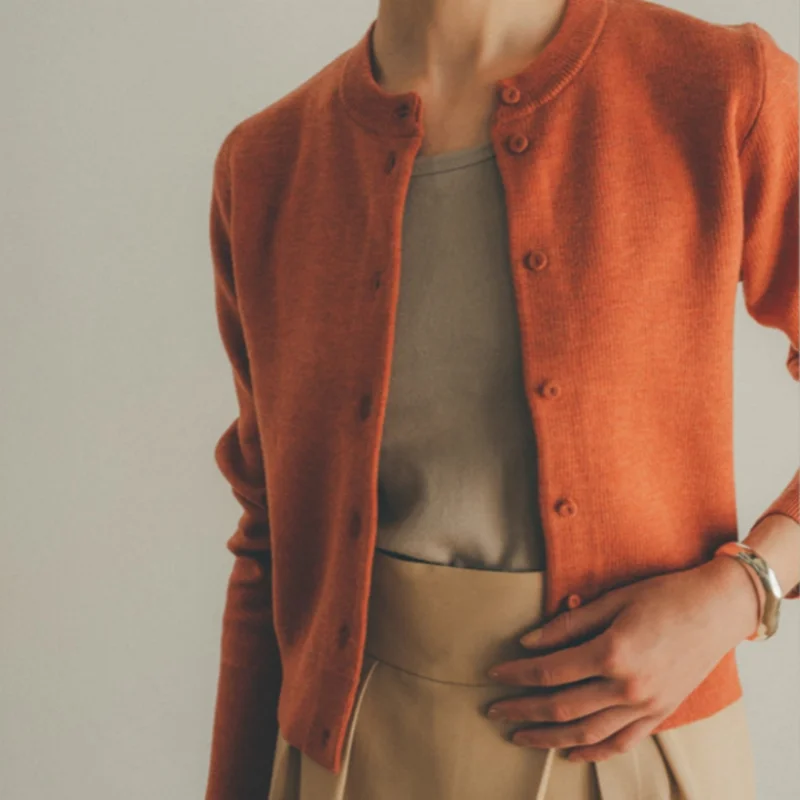 Ladies Solid Single Breasted Slim Knitted Coat Autumn Winter Women Cardigans Sweater O-neck
Ladies Solid Single Breasted Slim Knitted Coat Autumn Winter Women Cardigans Sweater O-neck