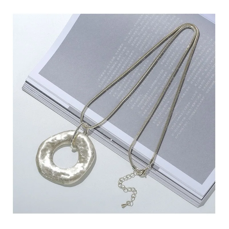 Exclusive for Hot-selling Popular Necklaces, Irregular Round Long Pendants, Women's Sweater Chains
Exclusive for Hot-selling Popular Necklaces, Irregular Round Long Pendants, Women's Sweater Chains