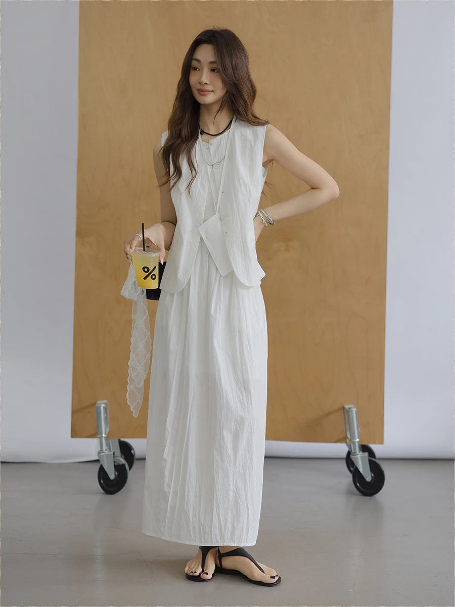 White Long Split Back Skirt Set Women's Summer New Style High Quality Elegant Vest Midi Skirt Short Sleeve Button round Neck
White Long Split Back Skirt Set Women's Summer New Style High Quality Elegant Vest Midi Skirt Short Sleeve Button round Neck