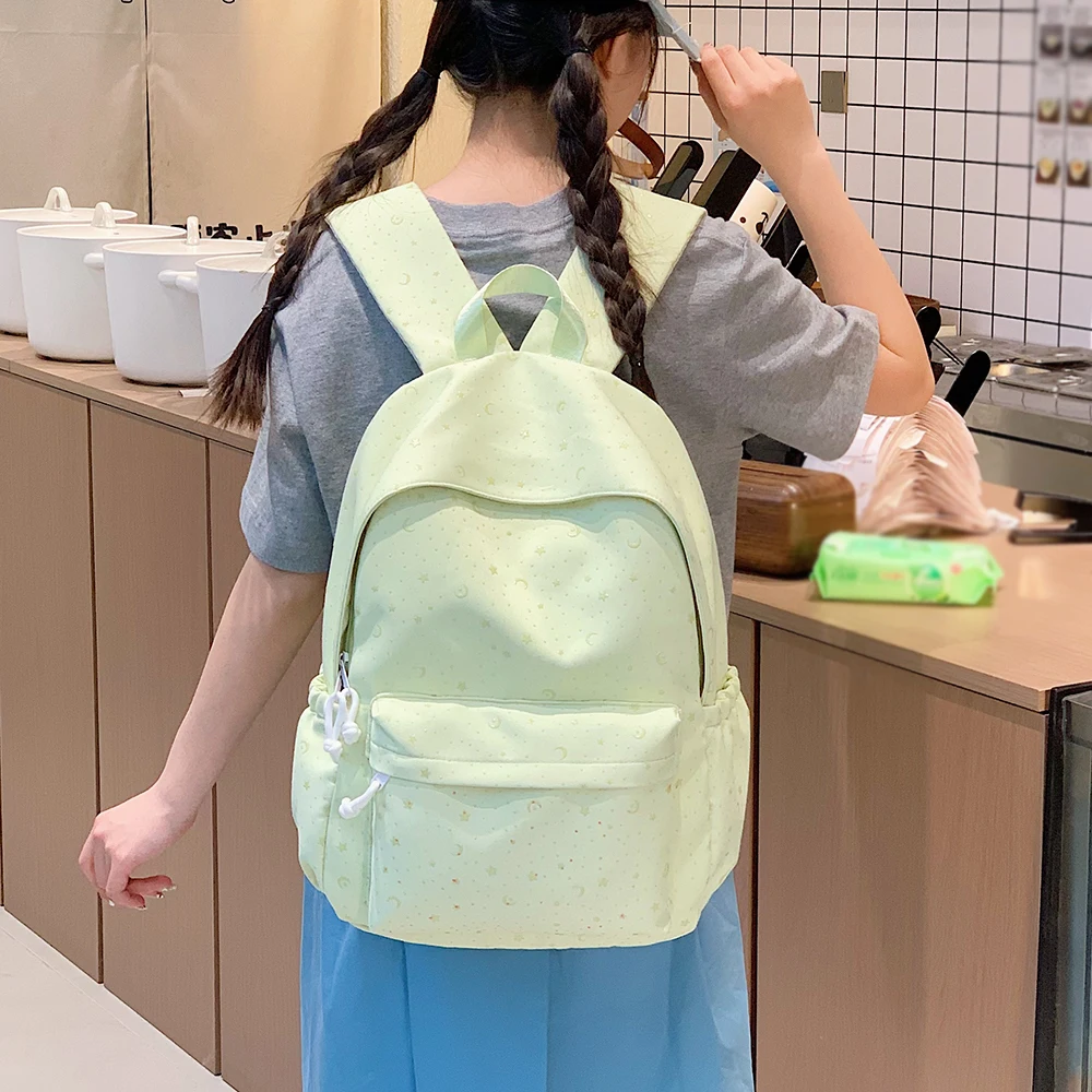Cute Moon & Star Print Backpack, Lightweight Nylon Daypack, Kawaii Casual Bag for Daily Use & Weekend Trips
Cute Moon & Star Print Backpack, Lightweight Nylon Daypack, Kawaii Casual Bag for Daily Use & Weekend Trips