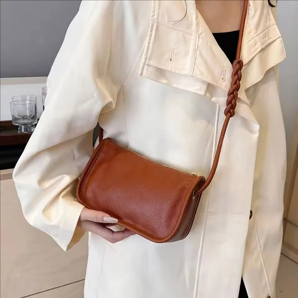Fashion Leather Sac Women Crossbody Bags Ladies New Solid Color Simple Shoulder Bag Handbag Female Purse soft surface Square bag
Fashion Leather Sac Women Crossbody Bags Ladies New Solid Color Simple Shoulder Bag Handbag Female Purse soft surface Square bag