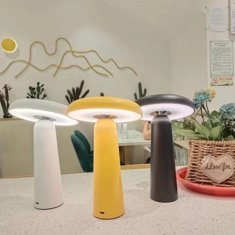 LED Creative Gift Mushroom Table Lamp 3200mAh USB Rechargeable Suitable for Bedside Learning and Reading Cafe Night Light
LED Creative Gift Mushroom Table Lamp 3200mAh USB Rechargeable Suitable for Bedside Learning and Reading Cafe Night Light