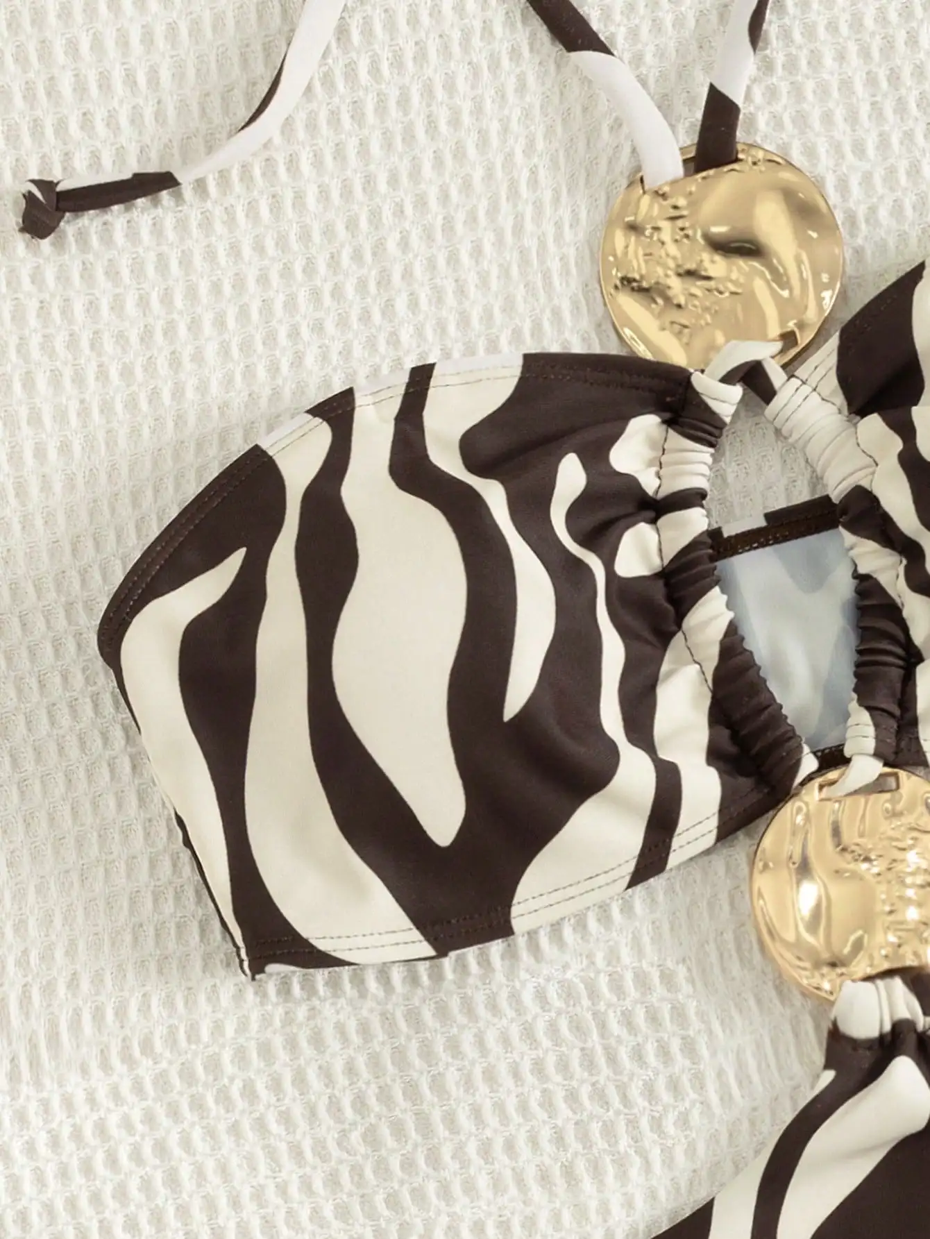 Zebra Print Halter Neck Bikini Set With Metallic Charms Beach Swimwear
Zebra Print Halter Neck Bikini Set With Metallic Charms Beach Swimwear