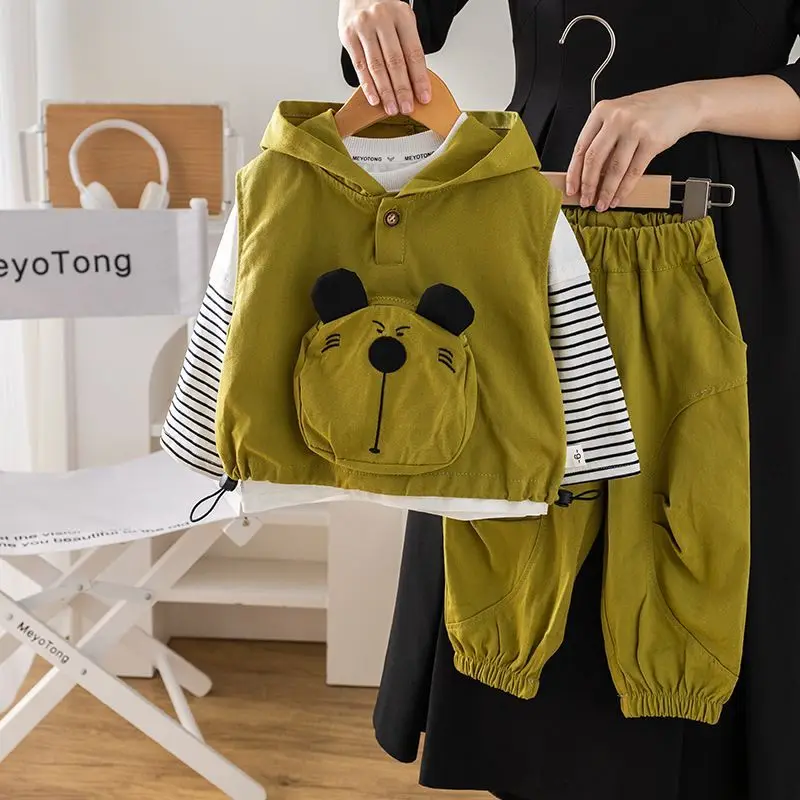 Spring and Autumn Children's Clothing Set New Boys' Handsome Work Clothes Vest T-shirt Pants 3-Piece Set
Spring and Autumn Children's Clothing Set New Boys' Handsome Work Clothes Vest T-shirt Pants 3-Piece Set