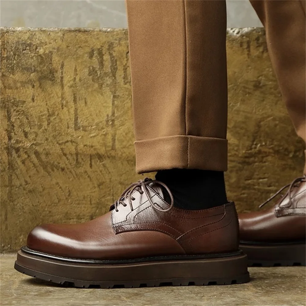 Повседневная кожаная обувь из натуральной кожи в британском стиле на толстой подошве, винтажная модная дышащая рабочая одежда с круглым носком, свадебная обувь для мужчин
Повседневная кожаная обувь из натуральной кожи в британском стиле на толстой подошве, винтажная модная дышащая рабочая одежда с круглым носком, свадебная обувь для мужчин