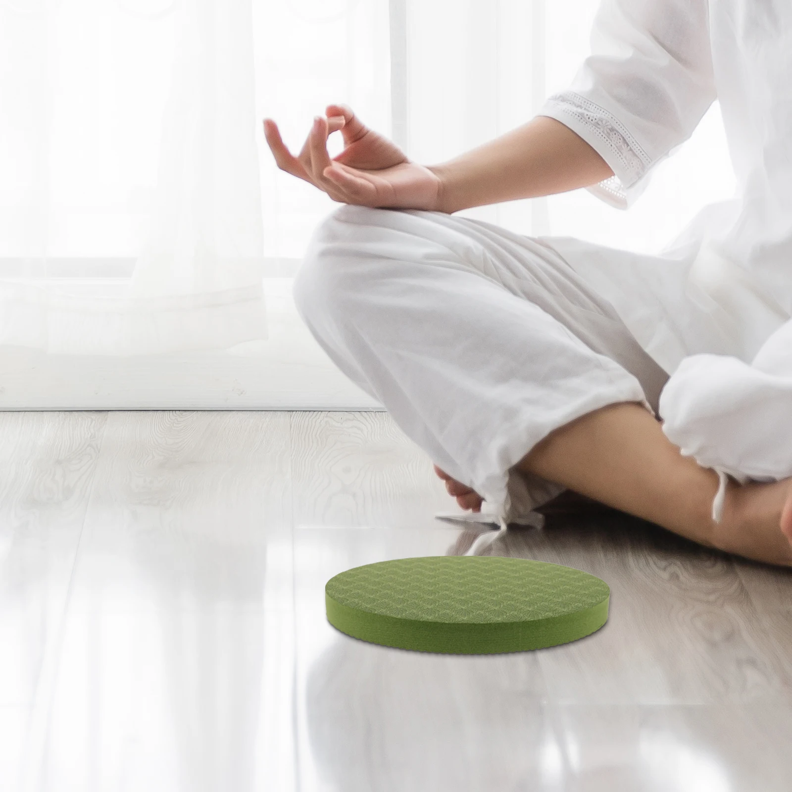 Yoga Support Mat Exercise Knee Pads along with Outdoor Comfortable Kneeling Eva Miss
Yoga Support Mat Exercise Knee Pads along with Outdoor Comfortable Kneeling Eva Miss