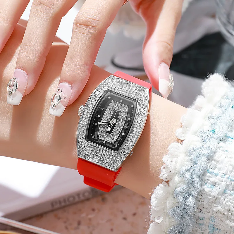 New Famous Luxury Watches For Woman Tonneau Crystal Silicone Jelly Quartz Watch Students Gifts Reloj Mujer Ladies Wristwatches
New Famous Luxury Watches For Woman Tonneau Crystal Silicone Jelly Quartz Watch Students Gifts Reloj Mujer Ladies Wristwatches