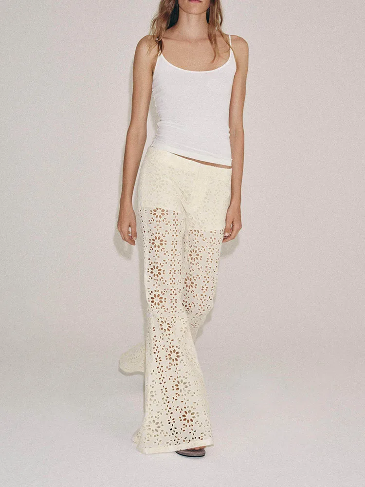 Spring 2026 New Women's Fashion Sweet Match All-Match Mid-Waist Embroidered Hollow out Flared Pants Chinese Style Trousers
Spring 2026 New Women's Fashion Sweet Match All-Match Mid-Waist Embroidered Hollow out Flared Pants Chinese Style Trousers