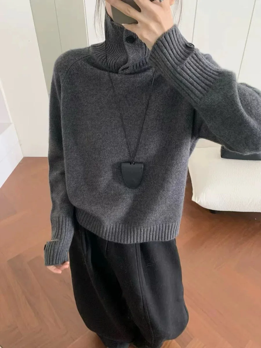 Женский вязаный свитер с длинным рукавом, модный, свободного кроя, стройнящий, с пуговицами, для осени и зимы
Женский вязаный свитер с длинным рукавом, модный, свободного кроя, стройнящий, с пуговицами, для осени и зимы