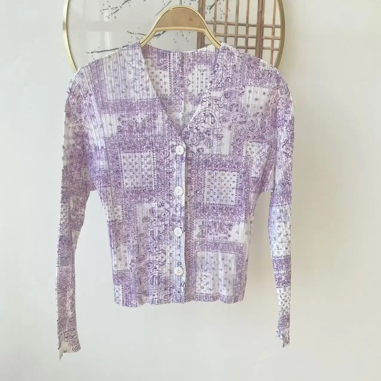 Pleats Pleated Jacket 2025 Autumn and Spring New High-end Pleated French Pastoral Fresh Air Fashion Printed Coat Women Clothing
Pleats Pleated Jacket 2025 Autumn and Spring New High-end Pleated French Pastoral Fresh Air Fashion Printed Coat Women Clothing