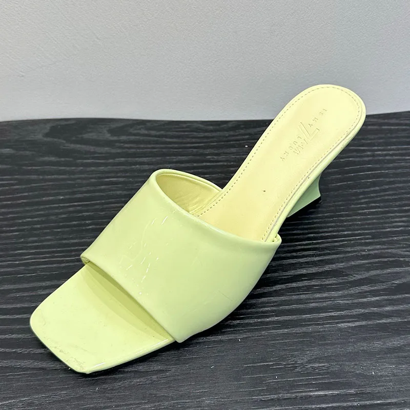 Женские туфли на высоком каблуке, элегантные шлепанцы карамельных цветов, под платье, лето 2024
Женские туфли на высоком каблуке, элегантные шлепанцы карамельных цветов, под платье, лето 2024