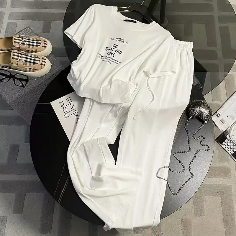 Fashionable Anti-Aging Sporty Casual Set Women Summer 2026 New Loose Short Sleeve Color Popular Wide Leg Pants Two Piec...
Fashionable Anti-Aging Sporty Casual Set Women Summer 2026 New Loose Short Sleeve Color Popular Wide Leg Pants Two Piec...