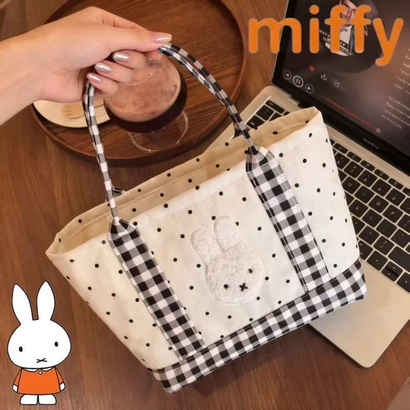 Miffy Rabbit cute creative cartoon pattern simple sweet stylish large-capacity storage versatile portable handbag festival gift
Miffy Rabbit cute creative cartoon pattern simple sweet stylish large-capacity storage versatile portable handbag festival gift