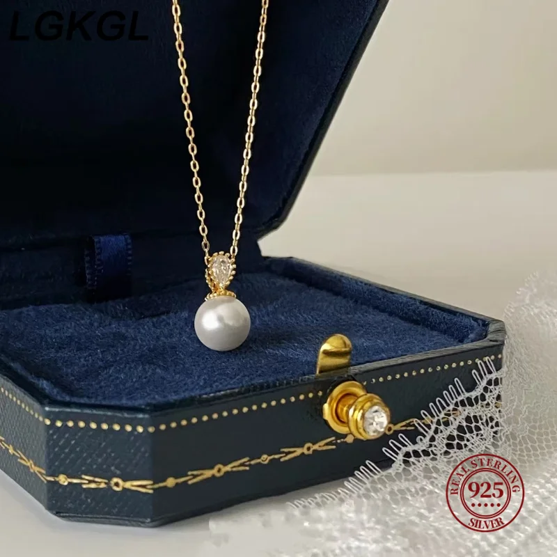 LGKGL S925 Sterling Silver 14K Gold Plated Pearl Necklace for Women Elegant Versatile Gift Simple Retro Clavicle Chain Pendant
LGKGL S925 Sterling Silver 14K Gold Plated Pearl Necklace for Women Elegant Versatile Gift Simple Retro Clavicle Chain Pendant