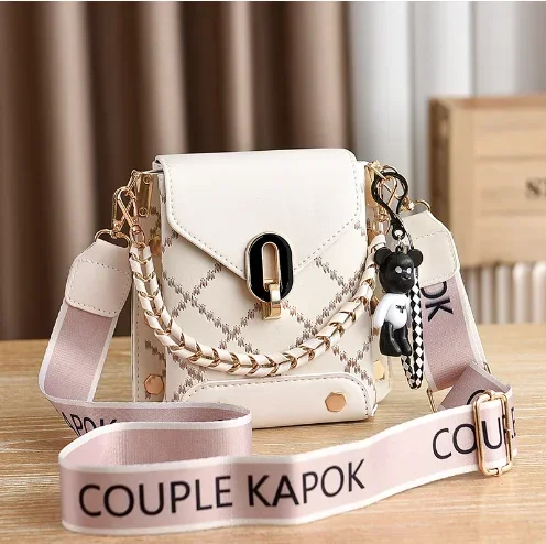Soft and Durable Mini Crossbody Bag, Small Square Phone Bag for Women, Korean Style All-Match Shoulder Purse Handbag
Soft and Durable Mini Crossbody Bag, Small Square Phone Bag for Women, Korean Style All-Match Shoulder Purse Handbag